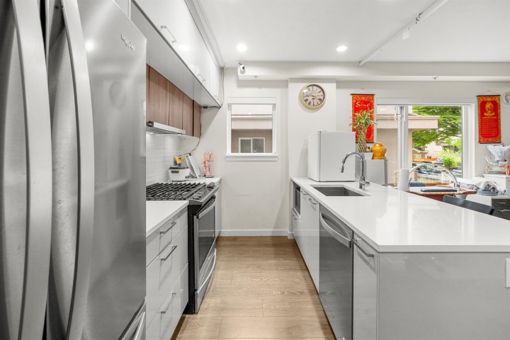 Photo 5 at 2745 Ward Street, Collingwood VE, Vancouver East