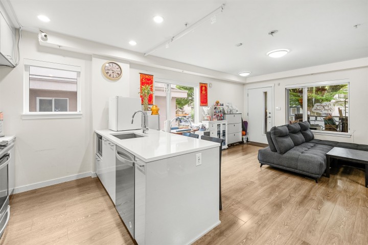 Photo 8 at 2745 Ward Street, Collingwood VE, Vancouver East