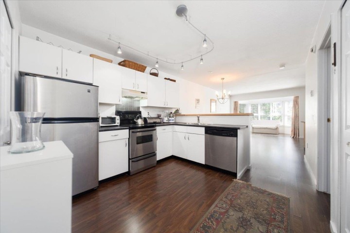 Photo 9 at 206 - 2255 Eton Street, Hastings, Vancouver East