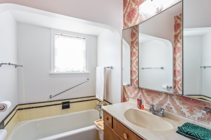 Photo 7 at 5670 Columbia Street, Cambie, Vancouver West