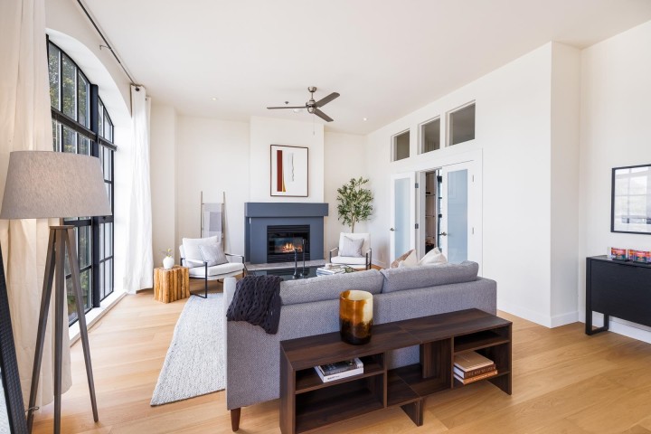 Photo 5 at 202 - 4590 Earles Street, Collingwood VE, Vancouver East