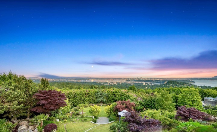 Photo 2 at 848 Eyremount Drive, British Properties, West Vancouver