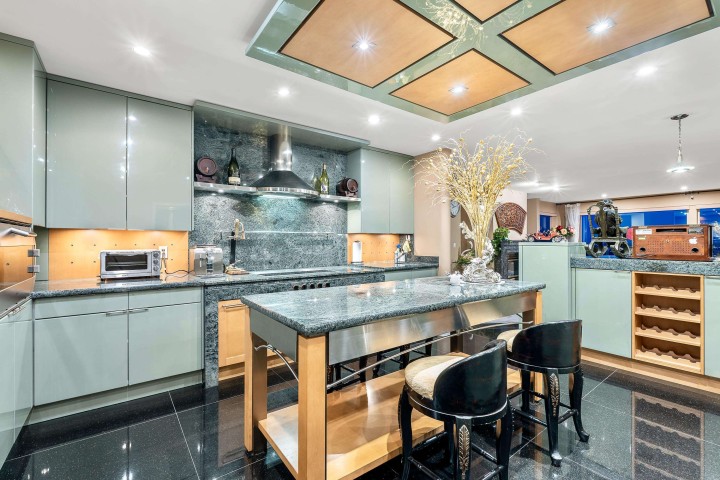 Photo 12 at 848 Eyremount Drive, British Properties, West Vancouver