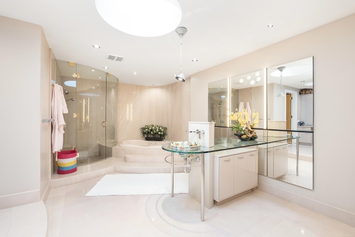 Photo 20 at 848 Eyremount Drive, British Properties, West Vancouver