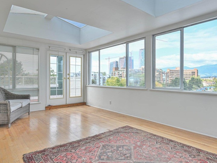 Photo 5 at 604 - 1508 Mariner Walk, False Creek, Vancouver West