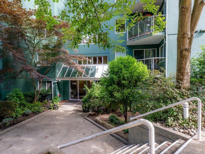 Photo 25 at 604 - 1508 Mariner Walk, False Creek, Vancouver West