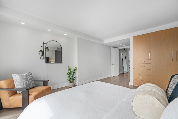 Photo 19 at 2403 - 1500 Howe Street, Yaletown, Vancouver West