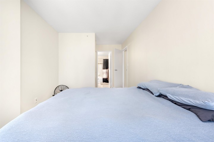 Photo 17 at 1708 - 1008 Cambie Street, Yaletown, Vancouver West