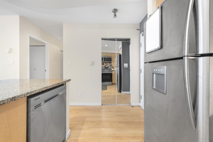 Photo 5 at 1708 - 1008 Cambie Street, Yaletown, Vancouver West