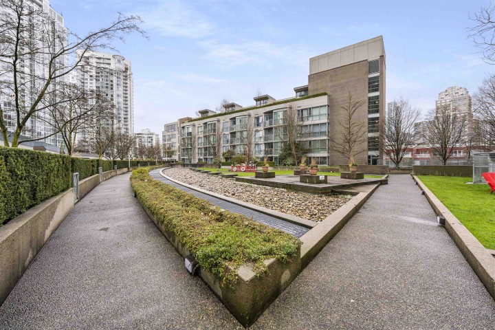 Photo 24 at 1708 - 1008 Cambie Street, Yaletown, Vancouver West