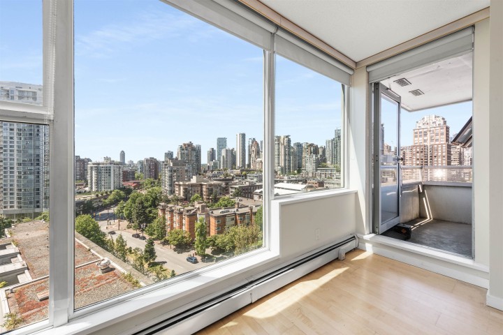 Photo 10 at 1708 - 1008 Cambie Street, Yaletown, Vancouver West