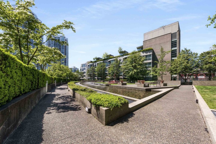 Photo 25 at 1708 - 1008 Cambie Street, Yaletown, Vancouver West