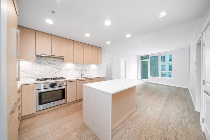 Photo 10 at 423 - 3563 Ross Drive, University VW, Vancouver West