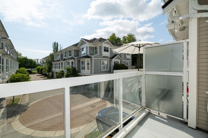 Photo 11 at 3058 E Kent Avenue South, South Marine, Vancouver East