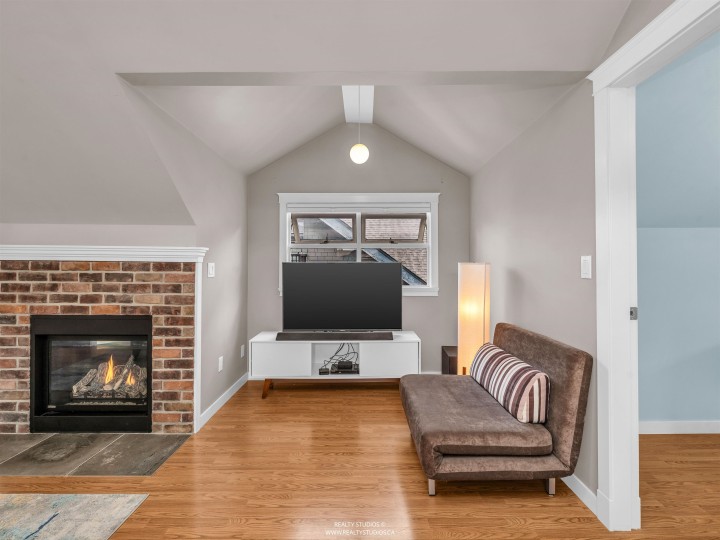 Photo 23 at 4 - 2535 W 6th Avenue, Kitsilano, Vancouver West