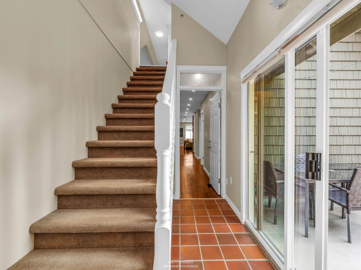 Photo 13 at 4 - 2535 W 6th Avenue, Kitsilano, Vancouver West