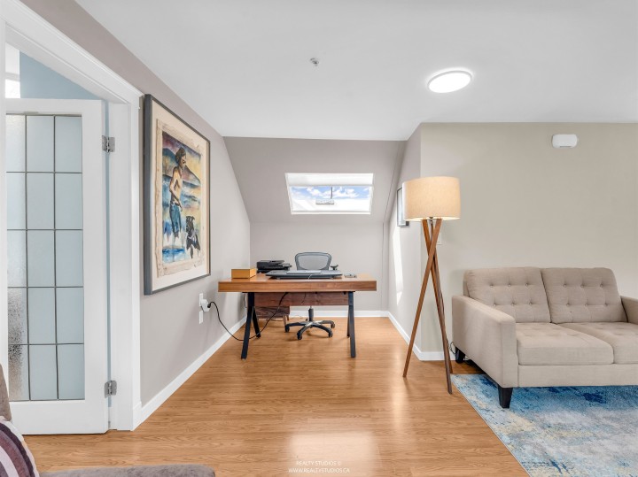 Photo 22 at 4 - 2535 W 6th Avenue, Kitsilano, Vancouver West