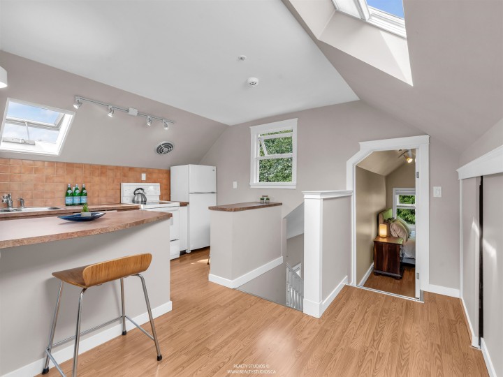 Photo 29 at 4 - 2535 W 6th Avenue, Kitsilano, Vancouver West