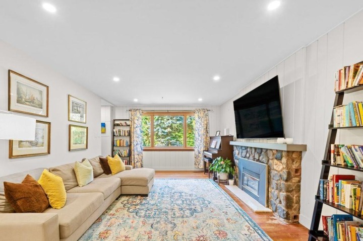 Photo 3 at 4565 Cove Cliff Road, Deep Cove, North Vancouver