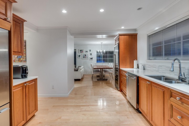 Photo 14 at 6431 Rosebery Avenue, Horseshoe Bay WV, West Vancouver