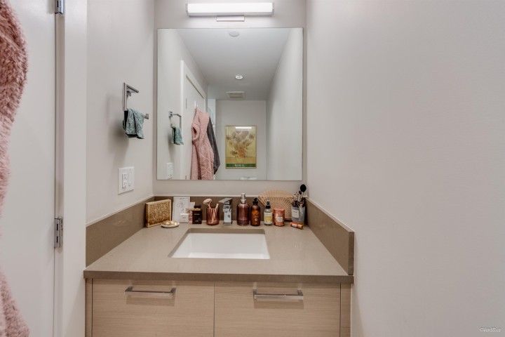 Photo 7 at 505 - 3451 Sawmill Crescent, South Marine, Vancouver East