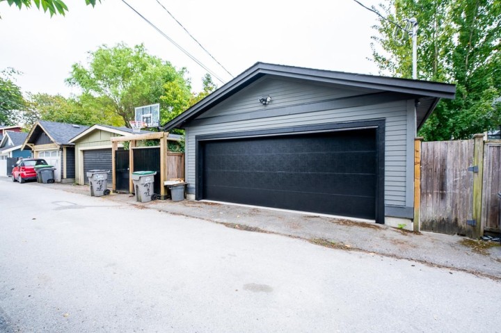 Photo 39 at 33 E 22nd Avenue, Main, Vancouver East