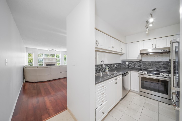 Photo 7 at 302 - 8728 Sw Marine Drive, Marpole, Vancouver West