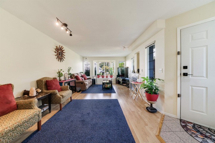 Photo 3 at 215 W 18th Street, Central Lonsdale, North Vancouver