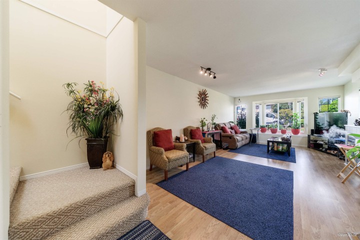 Photo 4 at 215 W 18th Street, Central Lonsdale, North Vancouver