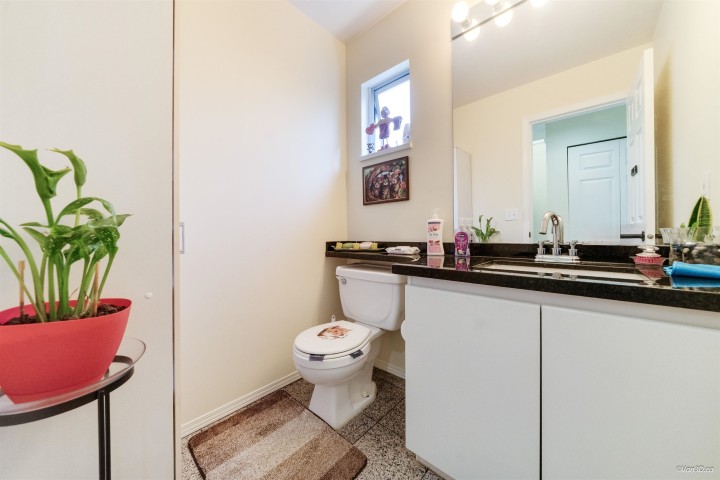 Photo 8 at 215 W 18th Street, Central Lonsdale, North Vancouver