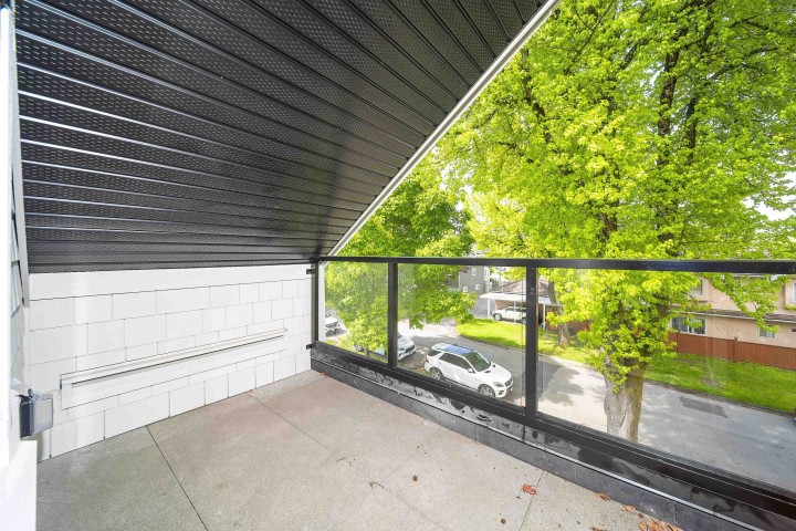 Photo 6 at 4722 Henry Street, Knight, Vancouver East