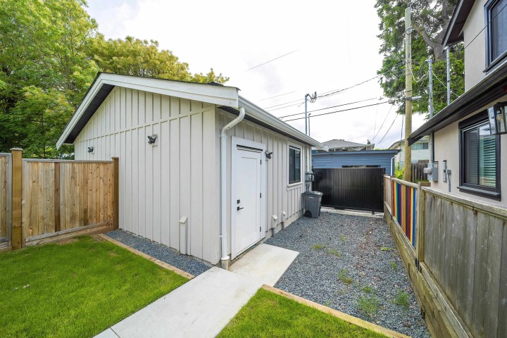 Photo 4 at 4722 Henry Street, Knight, Vancouver East