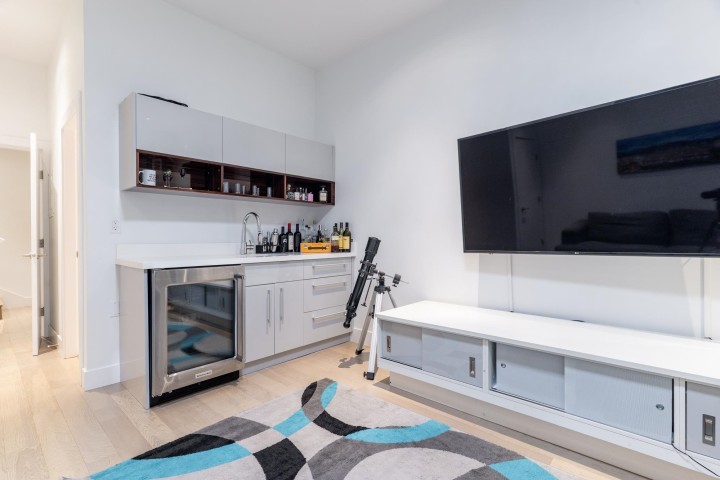 Photo 5 at 16 - 2358 Western Avenue, Central Lonsdale, North Vancouver