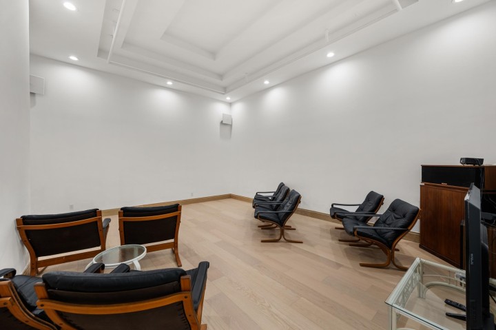 Photo 23 at 828 Beachview Drive, Dollarton, North Vancouver