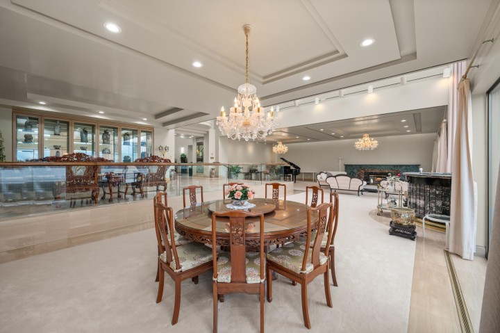 Photo 8 at 828 Beachview Drive, Dollarton, North Vancouver