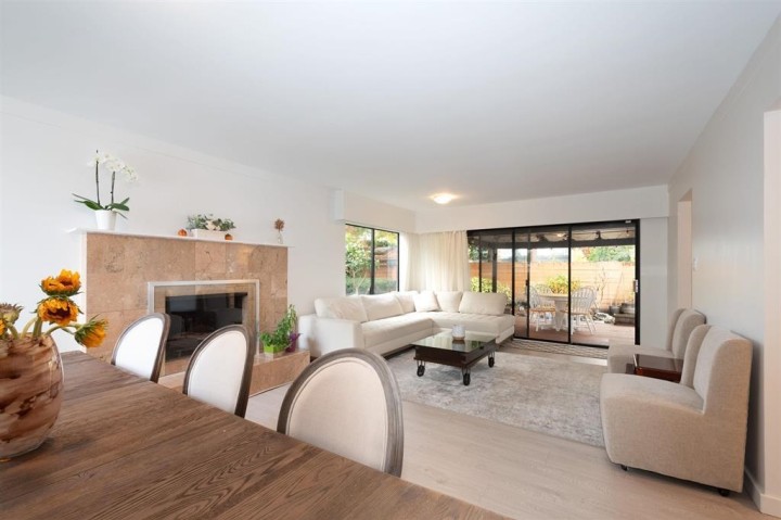 Photo 4 at 2366 Marine Drive, Dundarave, West Vancouver