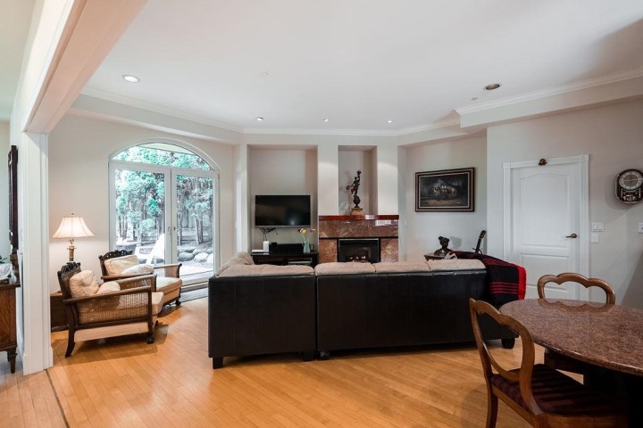 Photo 23 at 2635 Rosebery Avenue, Queens, West Vancouver