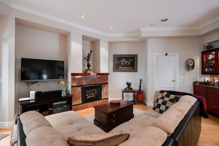 Photo 24 at 2635 Rosebery Avenue, Queens, West Vancouver