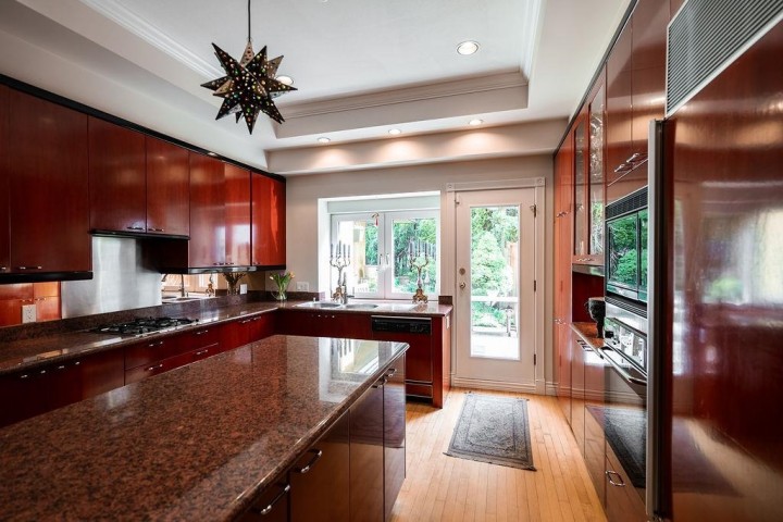 Photo 30 at 2635 Rosebery Avenue, Queens, West Vancouver