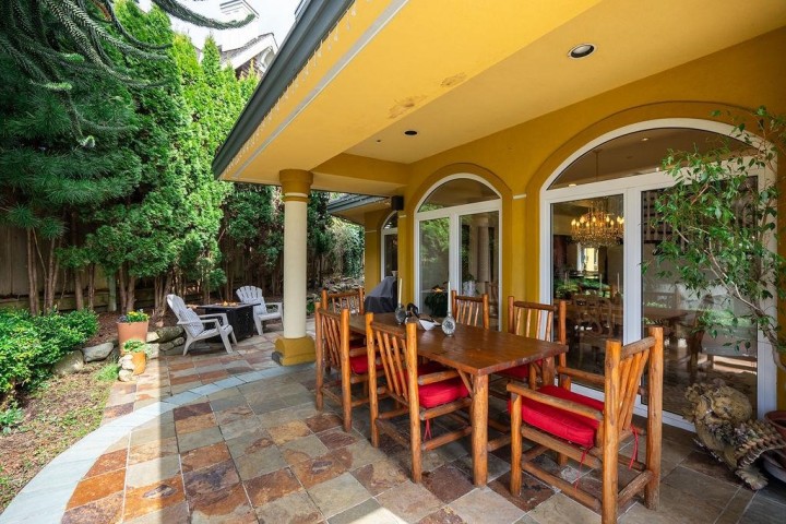 Photo 34 at 2635 Rosebery Avenue, Queens, West Vancouver