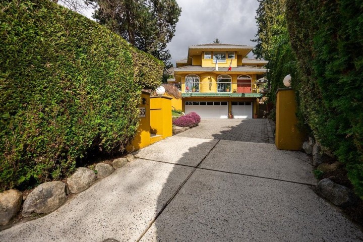 Photo 14 at 2635 Rosebery Avenue, Queens, West Vancouver