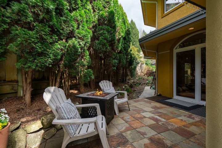 Photo 35 at 2635 Rosebery Avenue, Queens, West Vancouver