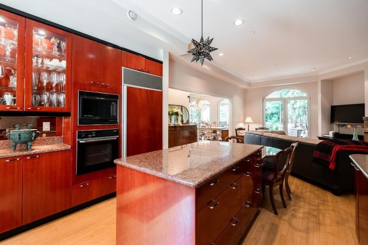 Photo 31 at 2635 Rosebery Avenue, Queens, West Vancouver