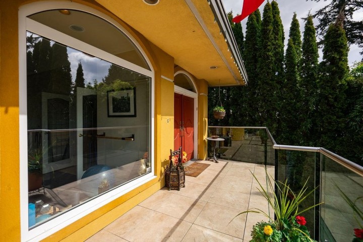 Photo 8 at 2635 Rosebery Avenue, Queens, West Vancouver