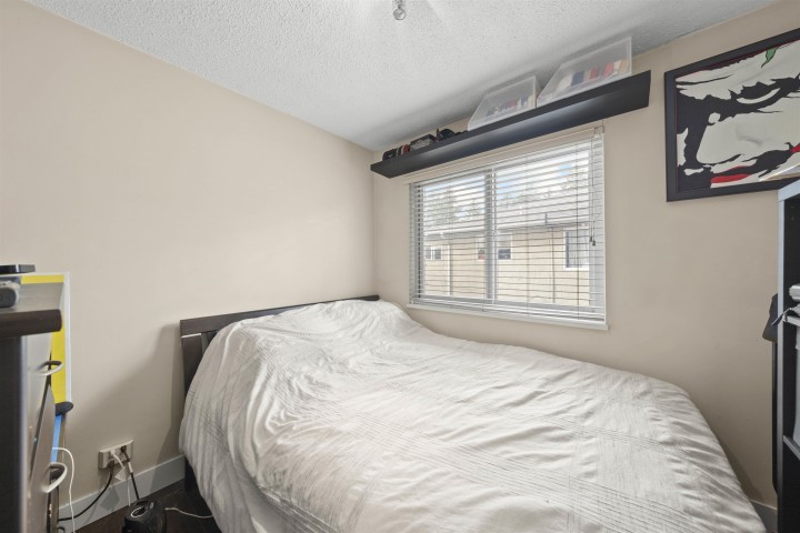 Photo 12 at 4835 Chatham Street, Collingwood VE, Vancouver East