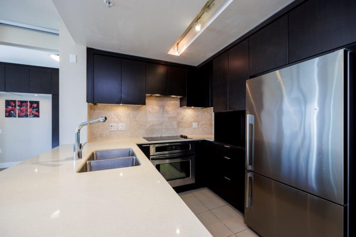 Photo 6 at 1208 - 1320 Chesterfield Avenue, Central Lonsdale, North Vancouver