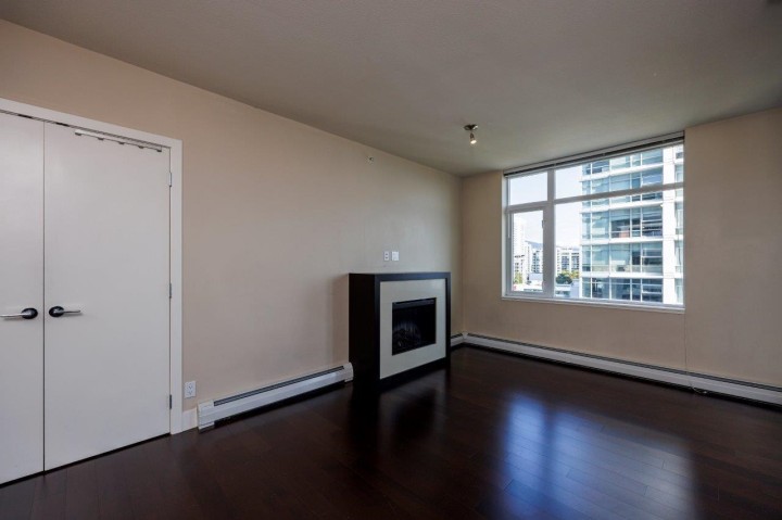 Photo 13 at 1208 - 1320 Chesterfield Avenue, Central Lonsdale, North Vancouver