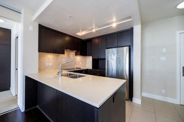 Photo 7 at 1208 - 1320 Chesterfield Avenue, Central Lonsdale, North Vancouver