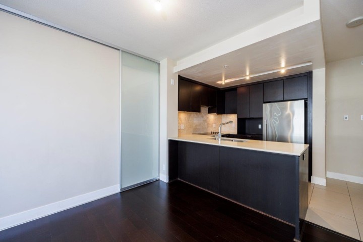 Photo 8 at 1208 - 1320 Chesterfield Avenue, Central Lonsdale, North Vancouver