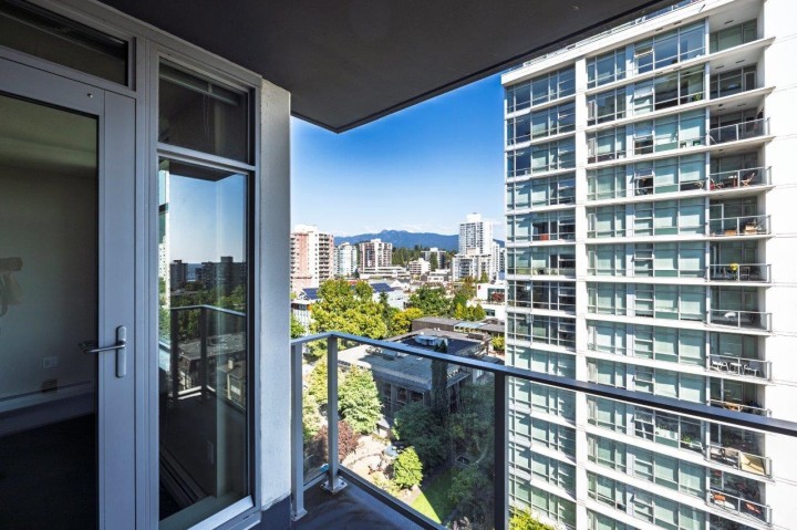 Photo 25 at 1208 - 1320 Chesterfield Avenue, Central Lonsdale, North Vancouver